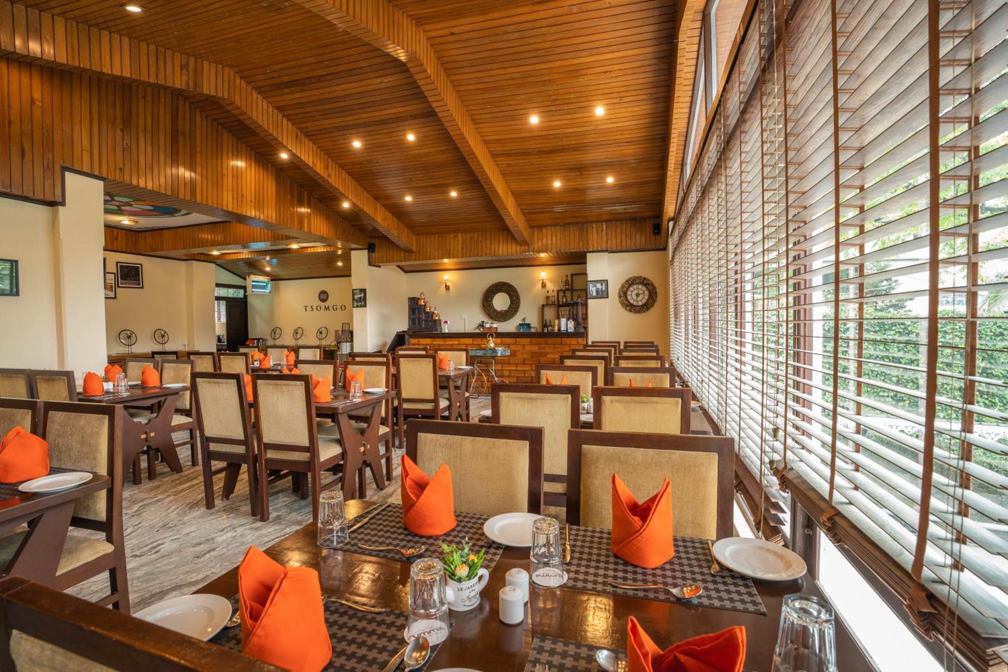 Summit Norling Resort & Spa Gangtok Exterior photo